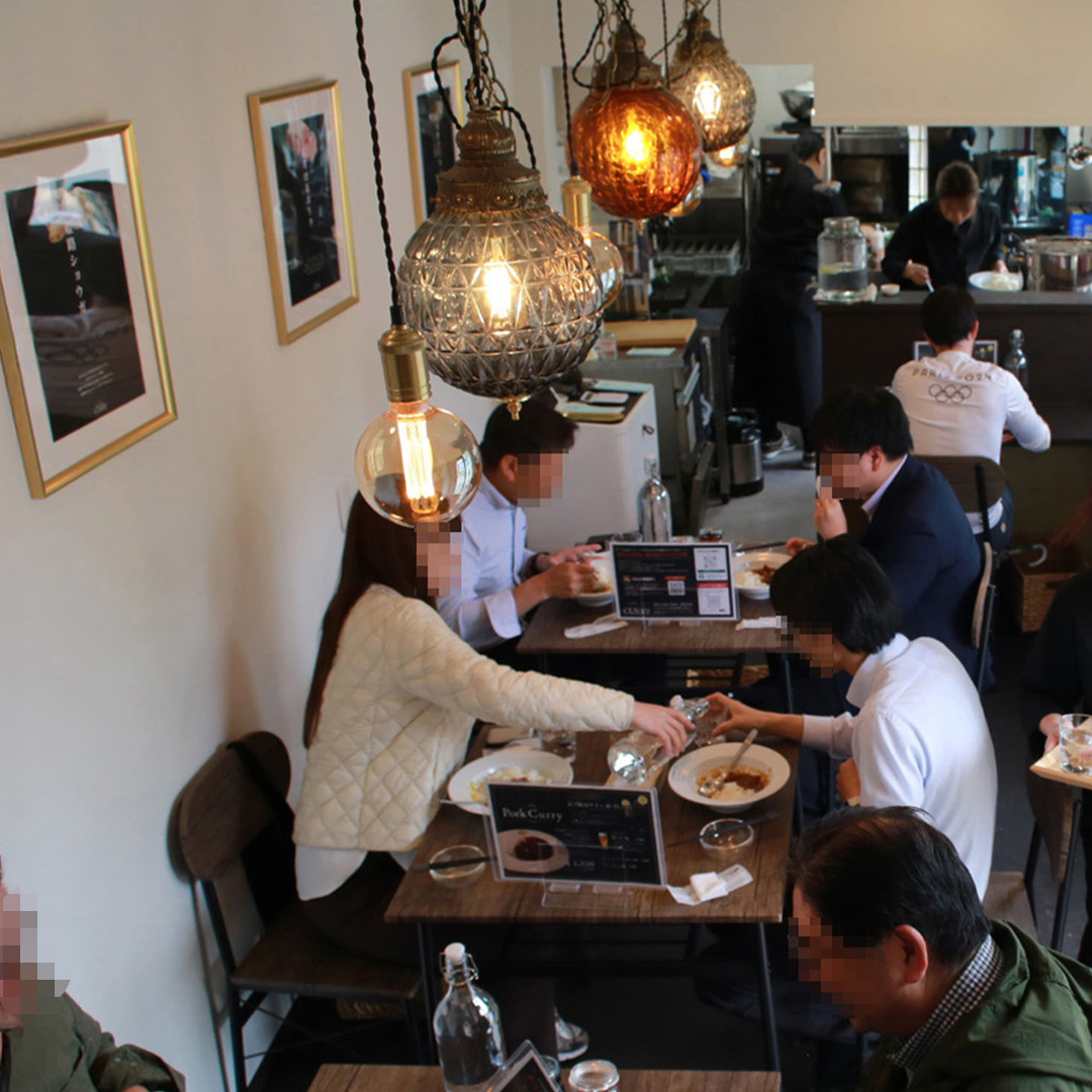 VinVin CURRY店内